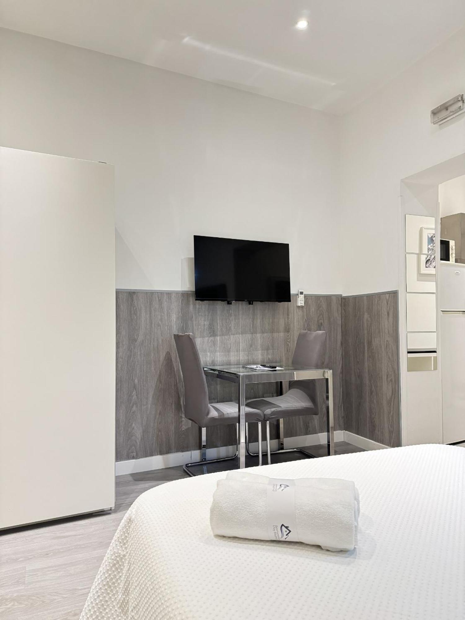 Apartamentos Day Madrid Tribunal Centro Gran Via Sol Zewnętrze zdjęcie